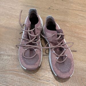 🆑Nike Sneakers🆑
📣Final Clearance📣